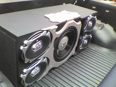 CAJAS MUSICALES DE CARRO.