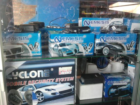 instalaciones car audio seguridad para carros, antiatraco robo.