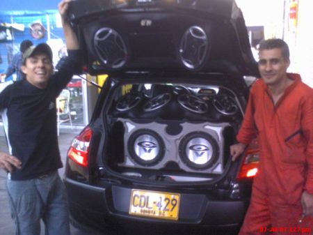 Técnicos en sonidos de radios