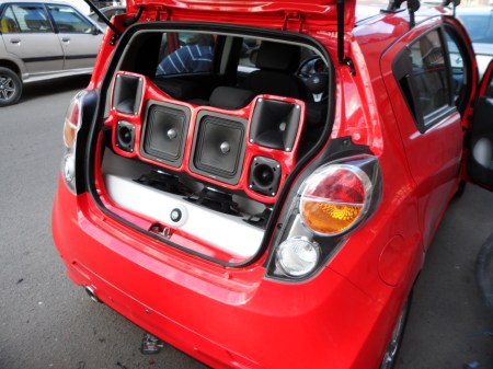 MONTAJE DE SONIDO CHEVROLET SPARK.