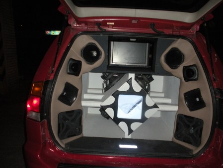 MONTAJE DE SONIDO TOYOTA FORTUNER.