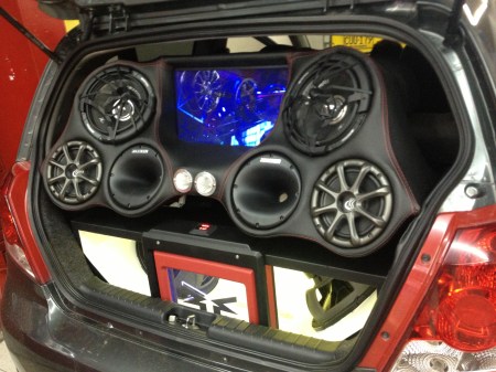 MONTAJE DE SONIDO CHEVROLET AVEO.