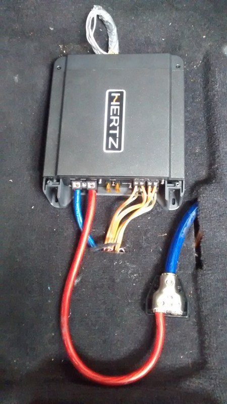 AMPLIFICADORES HERTZ, MONTAJES EN FIBRA DE VIDRIO, Bandejas de sonido en fibra de vidrio, Cajas Acústicas tipo Turbo, Caja de sonido para automóviles,