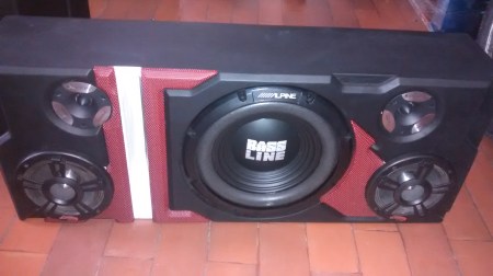 SONIDO DE CARRO CAJA CONVENCIONAL. MONTAJES EN FIBRA DE VIDRIO, Bandejas de sonido en fibra de vidrio, Cajas Acústicas tipo Turbo, Caja de sonido para automóviles, Radios de Usb, Mp3, Pantalla Dvd, Aux, Cabeceros de Monitor, Espejos de Retrovisor con pantalla, Alarmas Con GPS tracker, Bloqueo electrónico de encendido de motor.