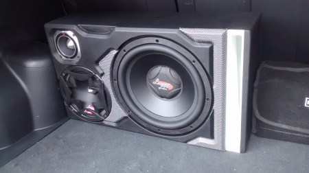 CAJA SONIDO TRIO. MONTAJES EN FIBRA DE VIDRIO, Bandejas de sonido en fibra de vidrio, Cajas Acústicas tipo Turbo, Caja de sonido para automóviles, Radios de Usb, Mp3, Pantalla Dvd, Aux, Cabeceros de Monitor, Espejos de Retrovisor con pantalla, Alarmas Con GPS tracker, Bloqueo electrónico de encendido de motor.