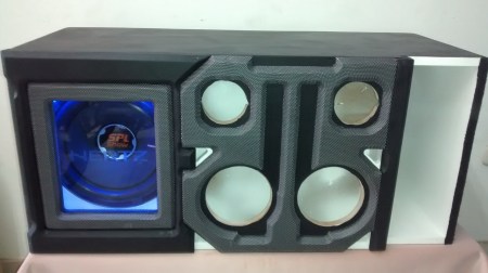 CAJA TURBO SUBWOOFER HERTZ SX 300.